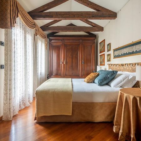 Garden Mansion With Private Mooring R&R Apartment Venesia Bagian luar foto