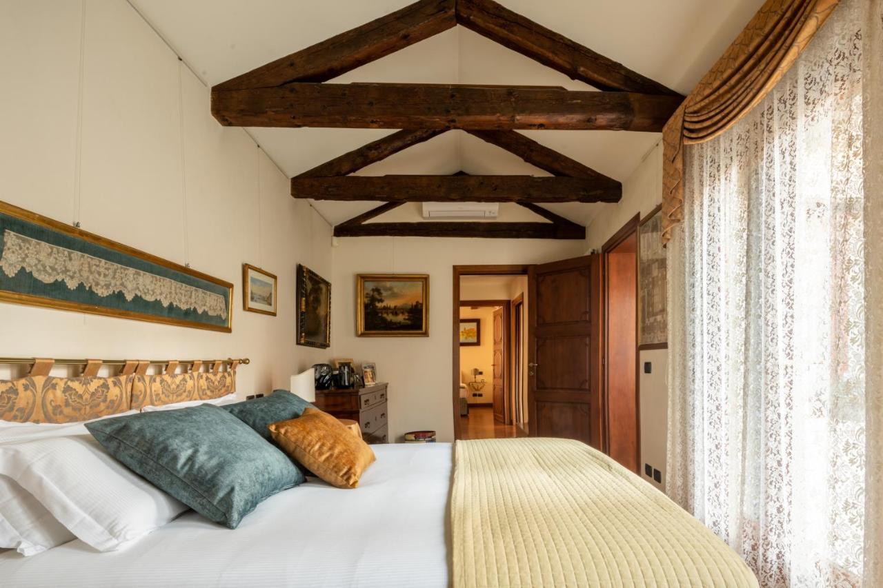Garden Mansion With Private Mooring R&R Apartment Venesia Bagian luar foto